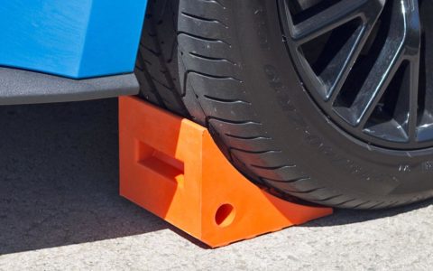 A.BELTER™ PU wheel chock